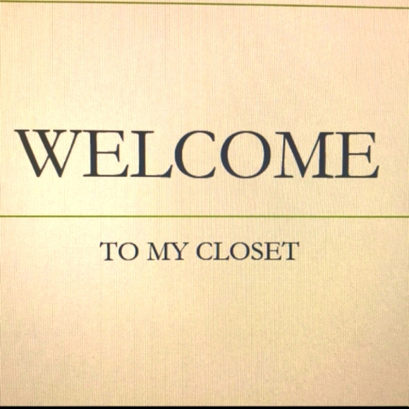 Just shoes here! Occasional price drops; feel free to make an offer. - Picture 1 of 1